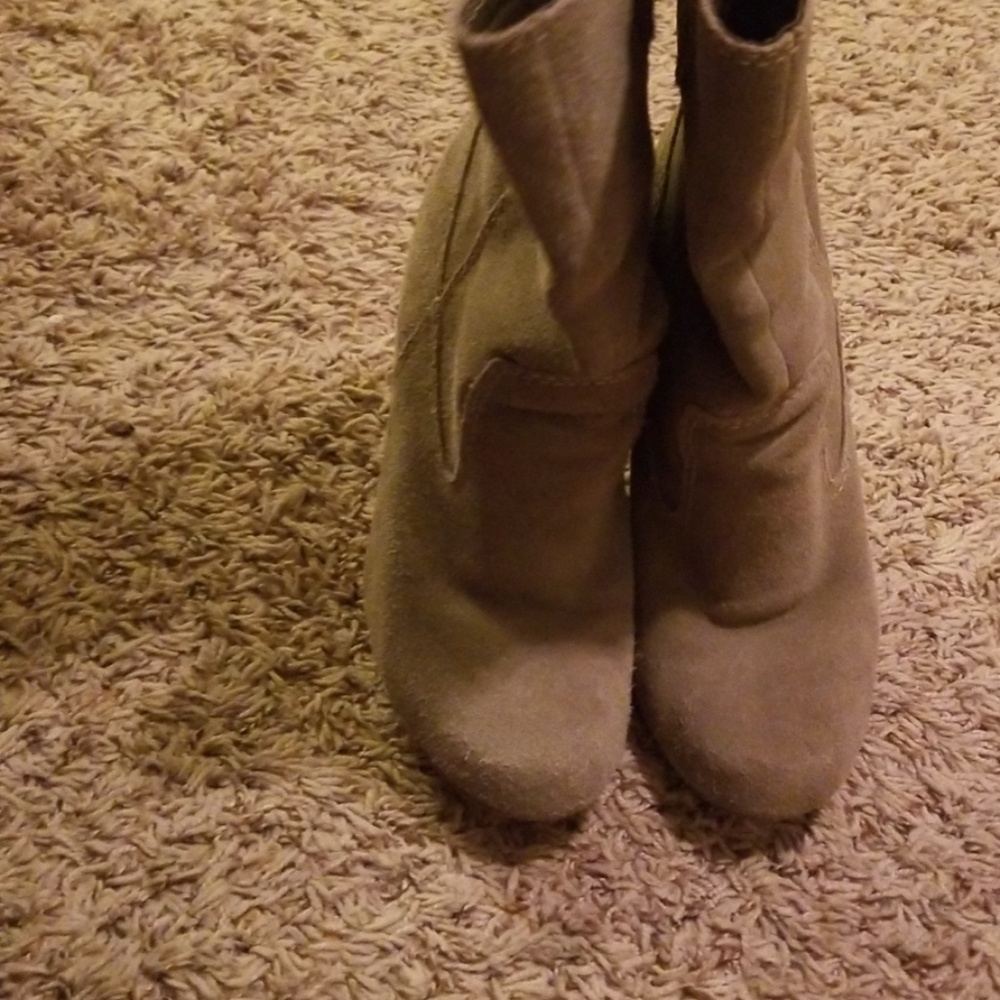 Booties - Picture 3 of 5